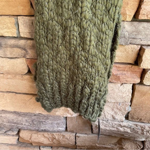 Lucky Brand green chunky knit long wrap around scarf Women’s O/S NWT - Picture 3 of 10